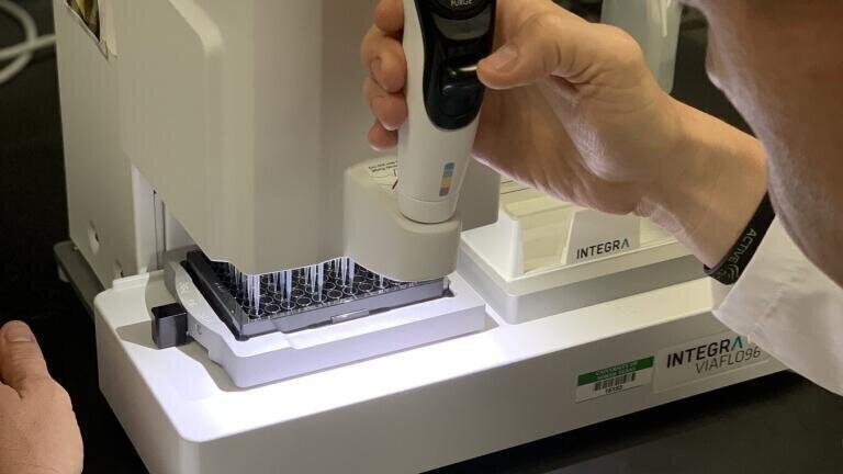 Increasing throughput with INTEGRA’s VIAFLO 96 channel pipette